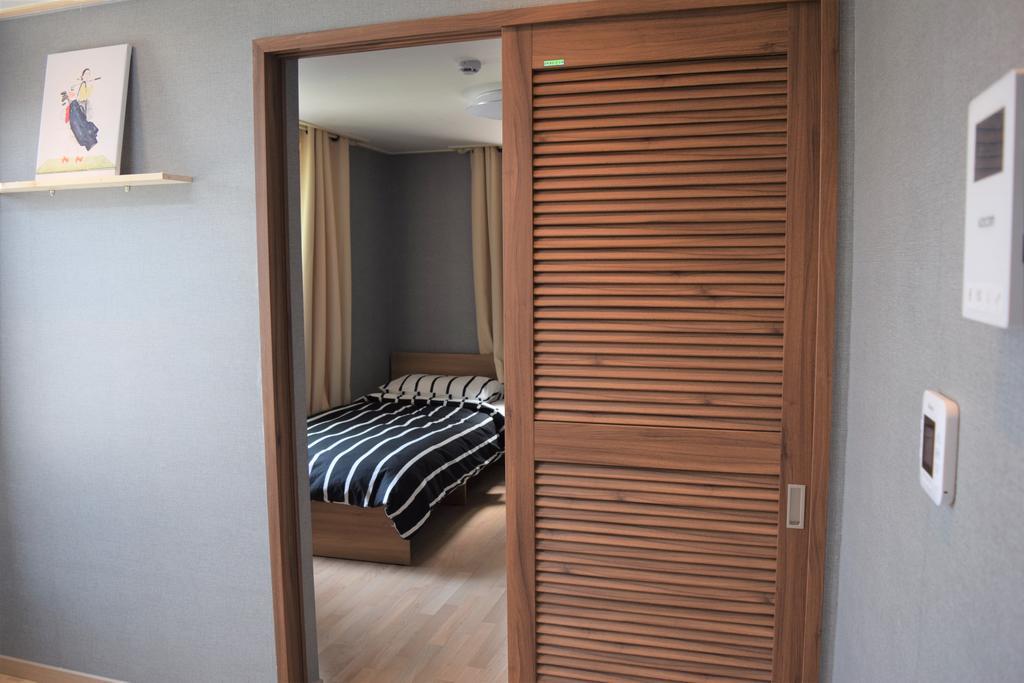 Red Stone Guesthouse Seoul Bagian luar foto