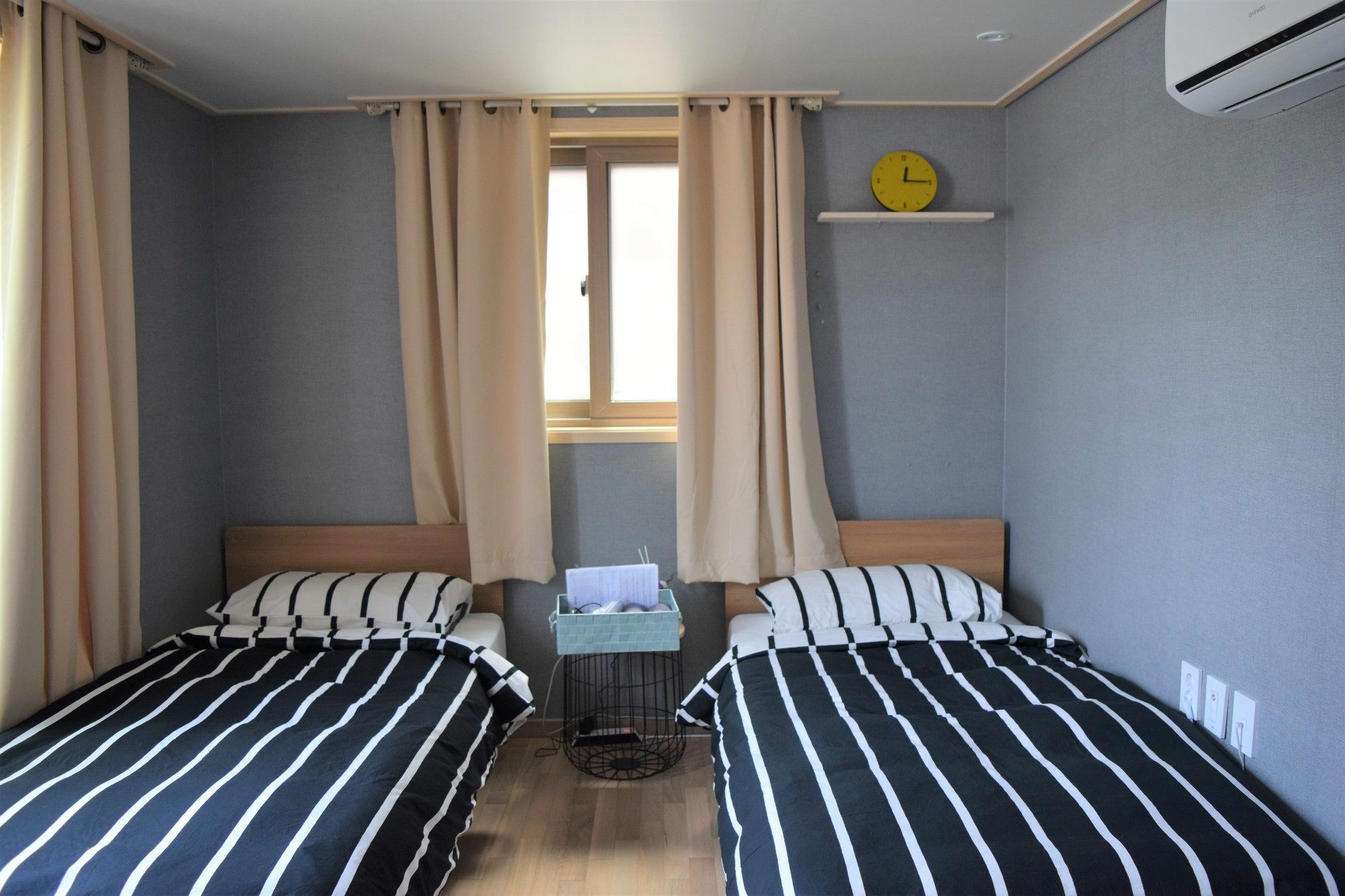 Red Stone Guesthouse Seoul Bagian luar foto