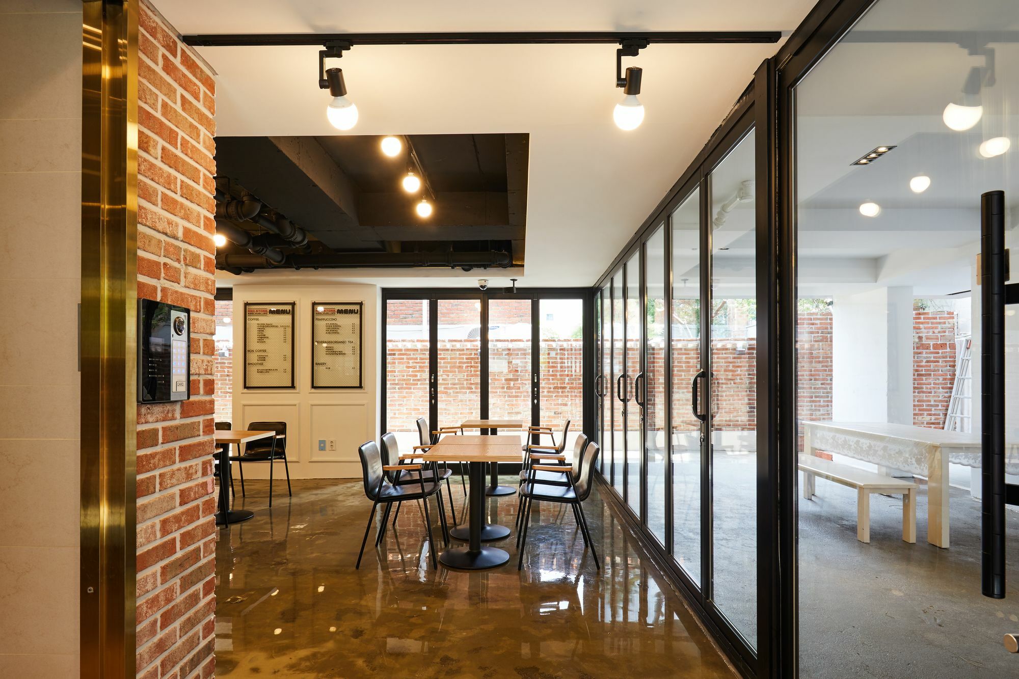 Red Stone Guesthouse Seoul Bagian luar foto